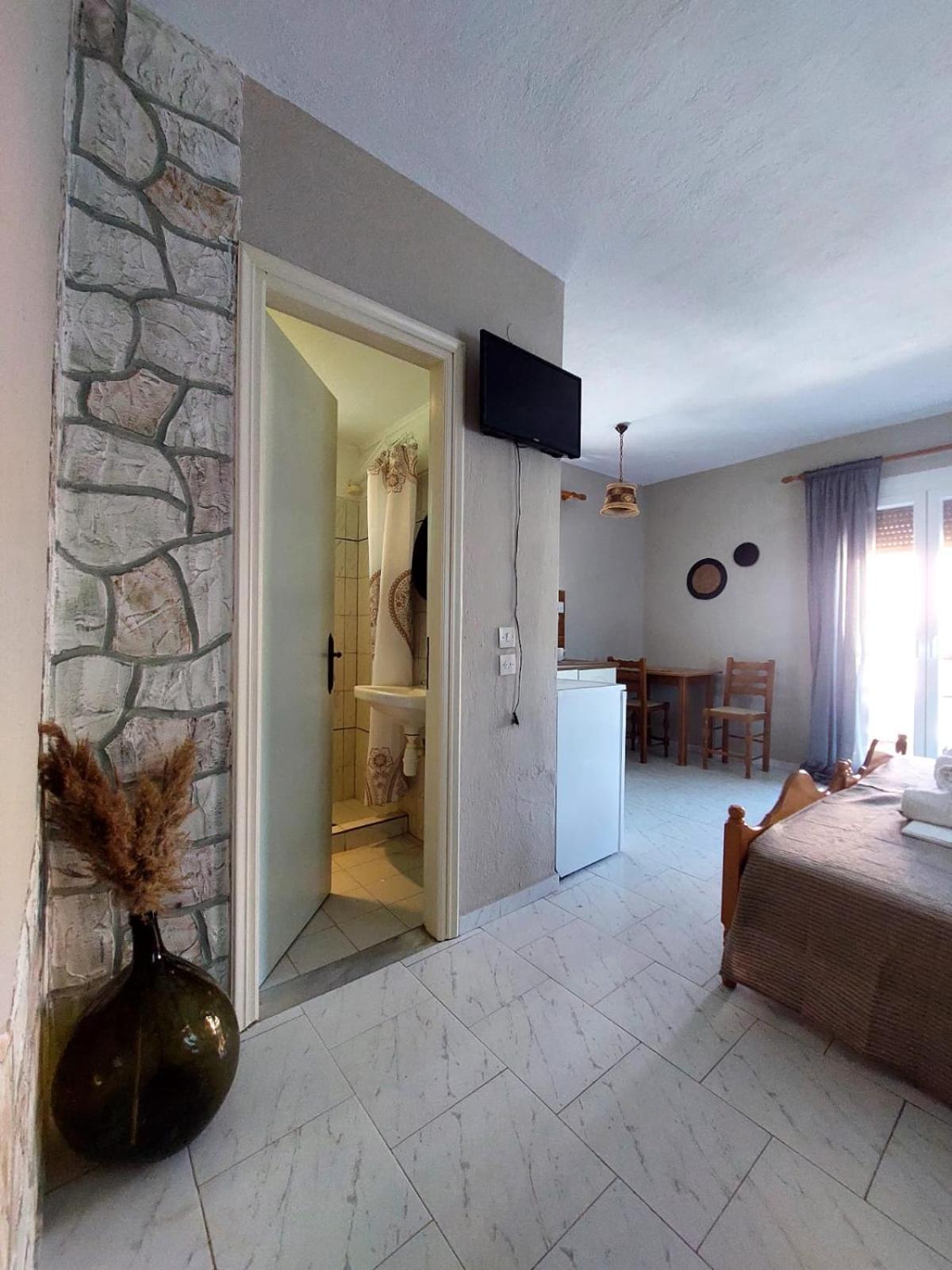 Georgia Apartments Stafylos Pokoj fotografie